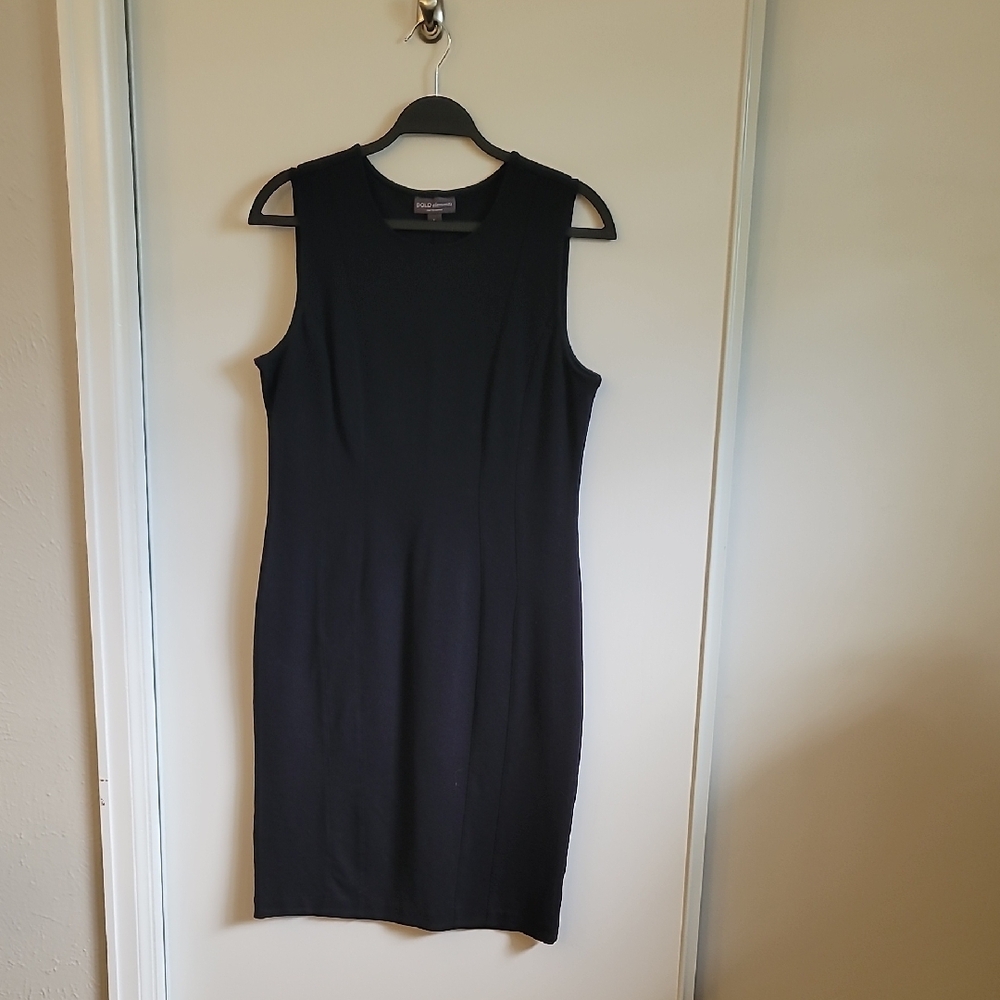 BOLD elements Black Crew Neck Sheath Midi Dress